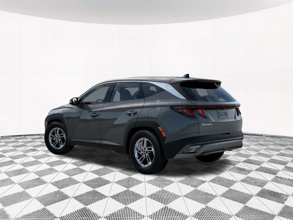 2025 Hyundai Tucson SE photo 4