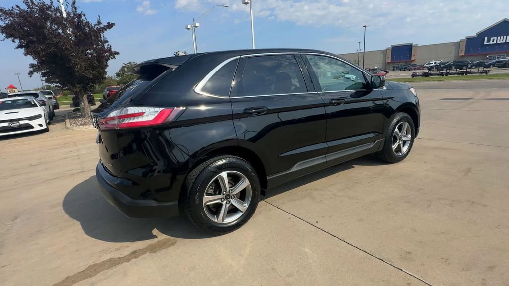 2023 Ford Edge SEL photo 8