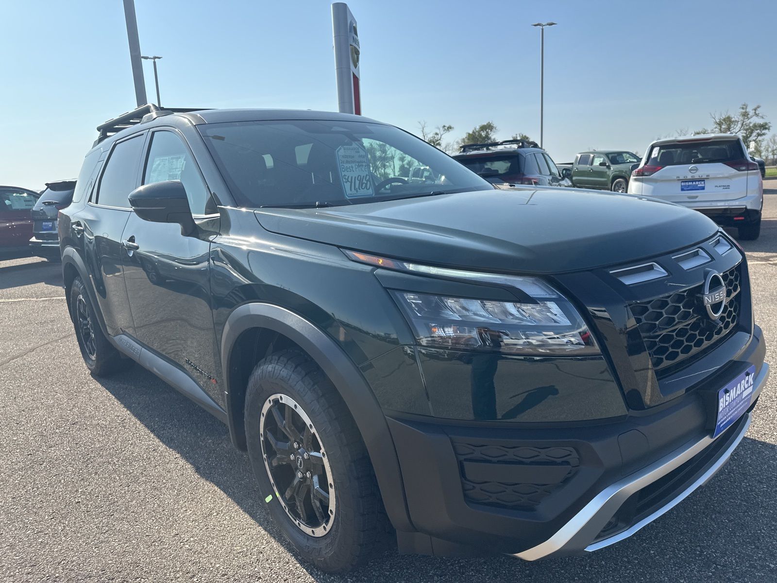 2025 Nissan Pathfinder Rock Creek photo 3