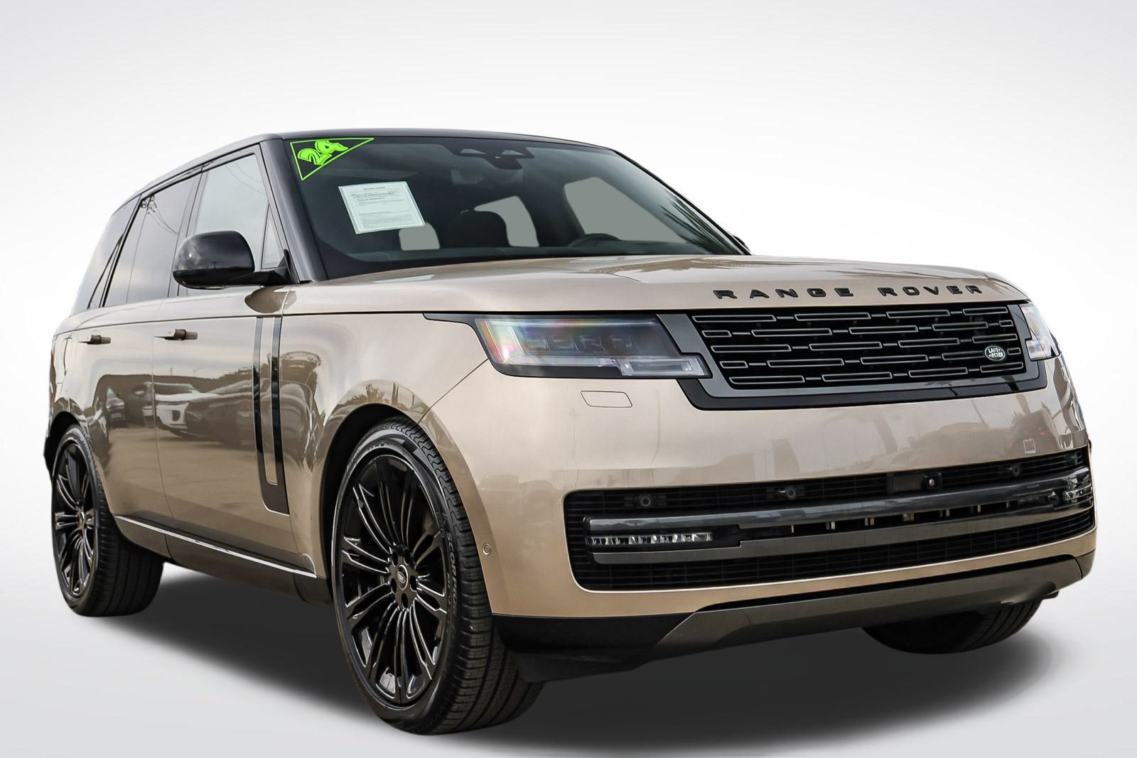 2024 Land Rover Range Rover SE photo 3