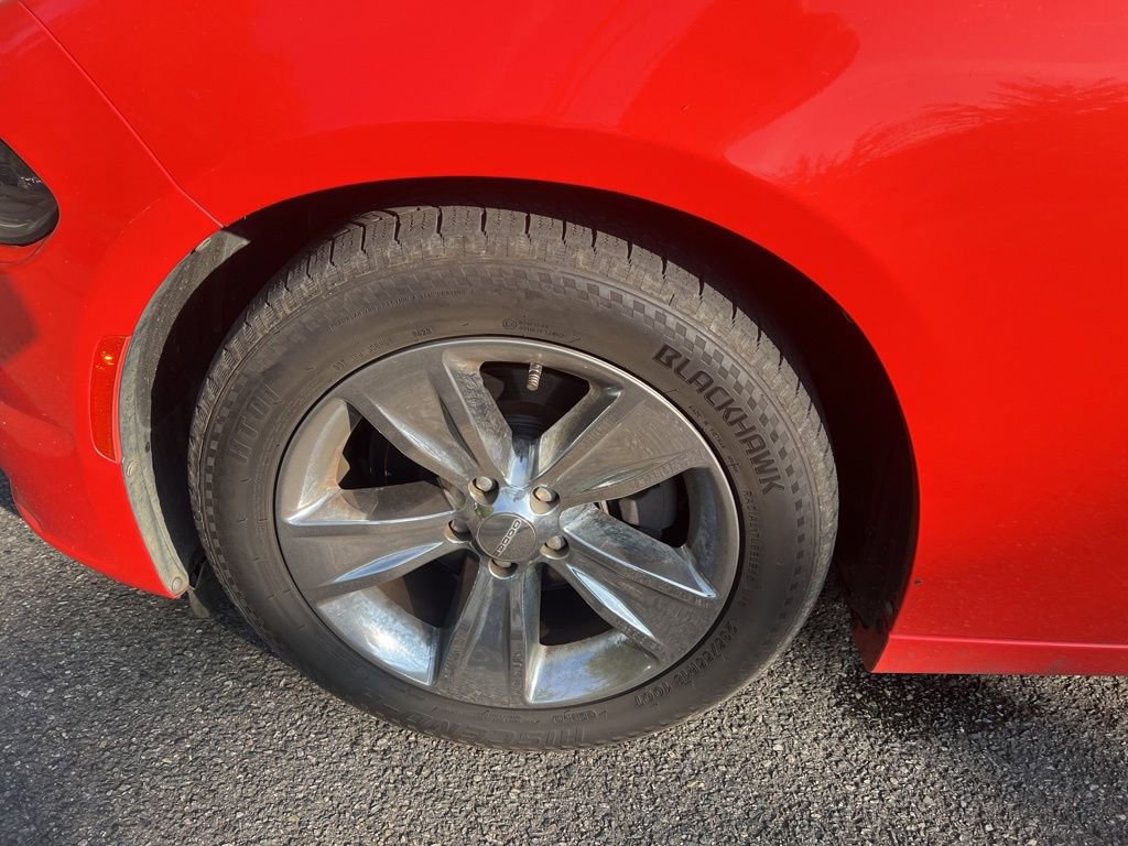 2018 Dodge Charger SXT Plus photo 12