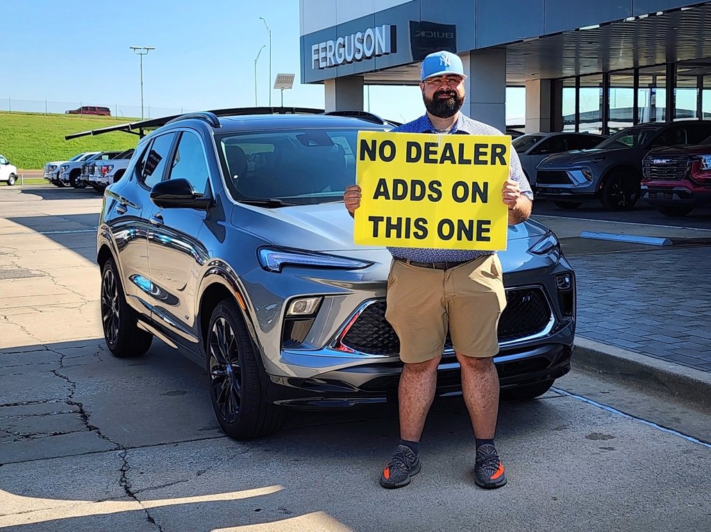 2026 Buick Encore GX Sport Touring's photo