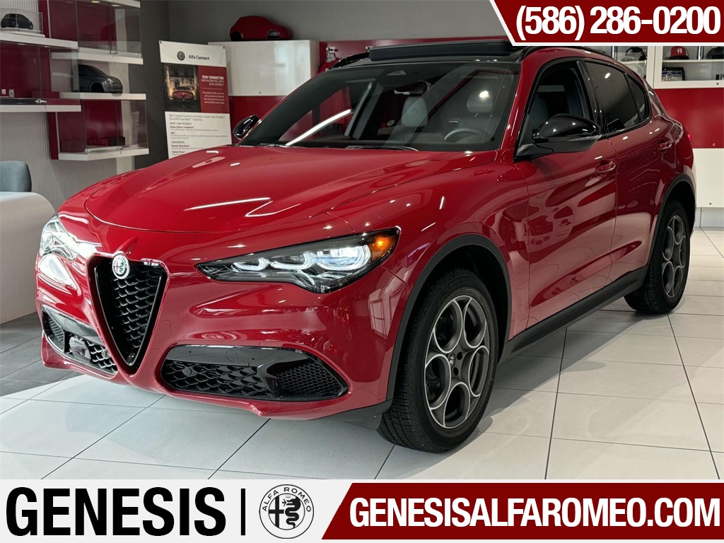 2025 Alfa Romeo Stelvio Base's photo