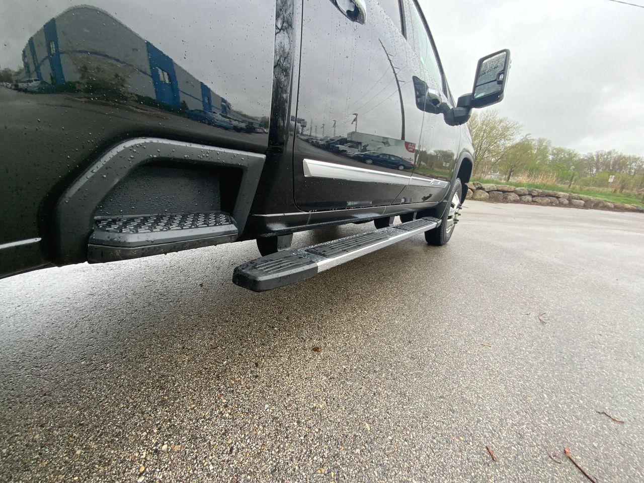 2025 Chevrolet Silverado 3500HD High Country photo 33