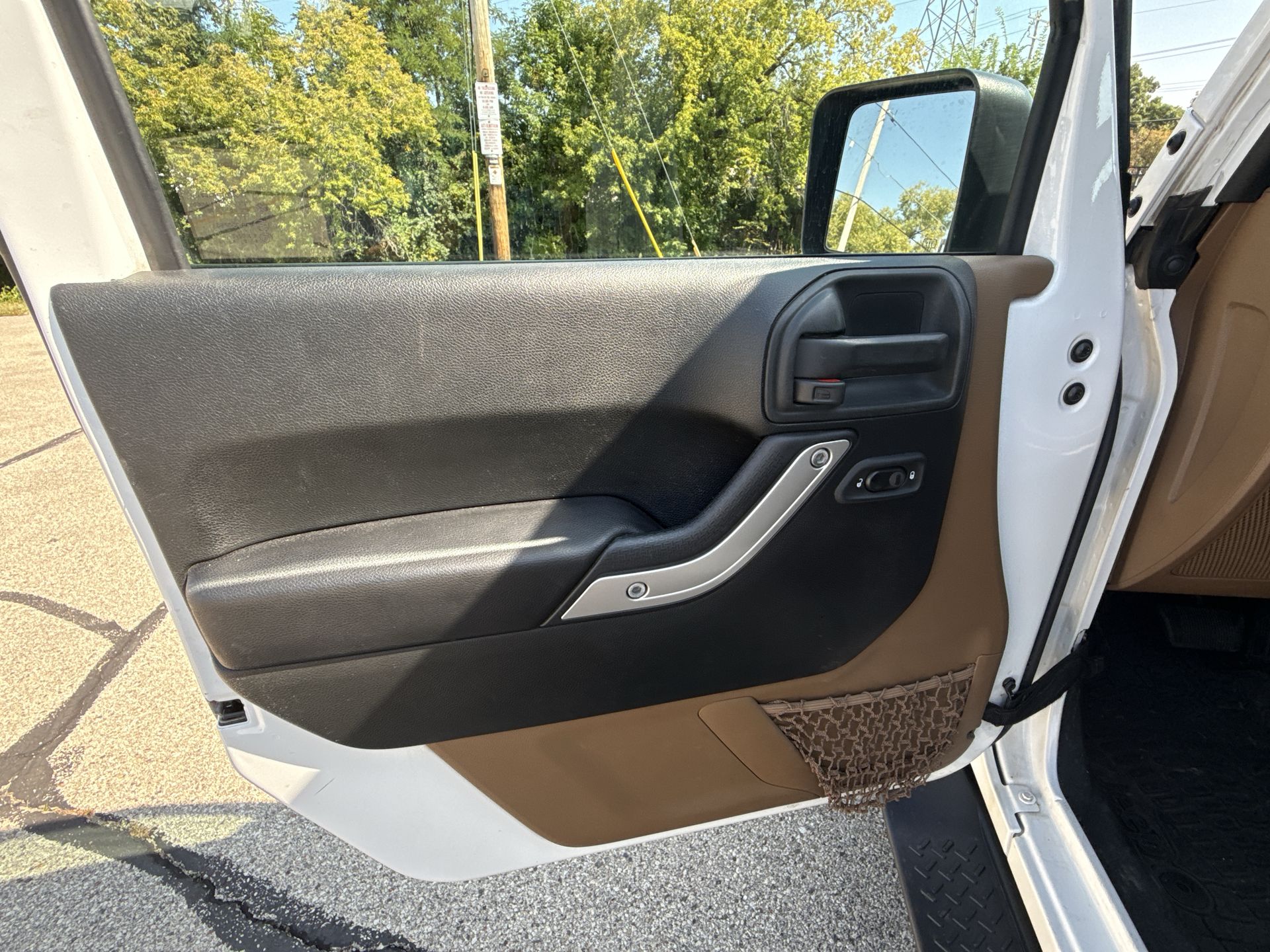 2017 Jeep Wrangler Unlimited Sahara photo 10