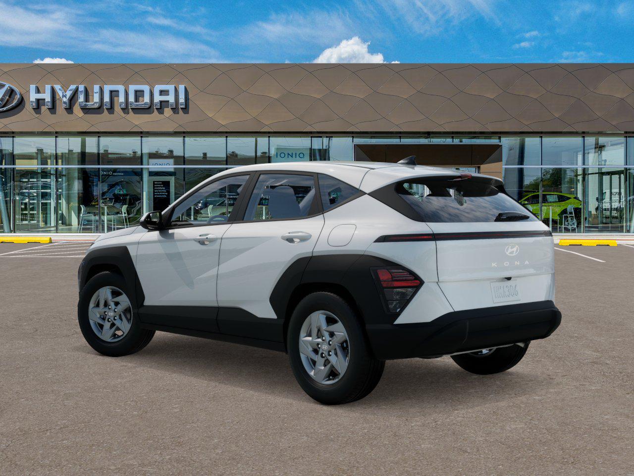 2026 Hyundai Kona SE photo 3