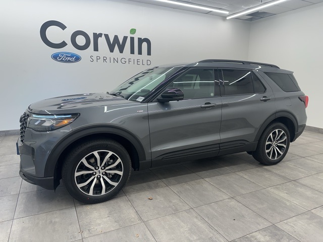 2025 Ford Explorer ST-Line photo 6