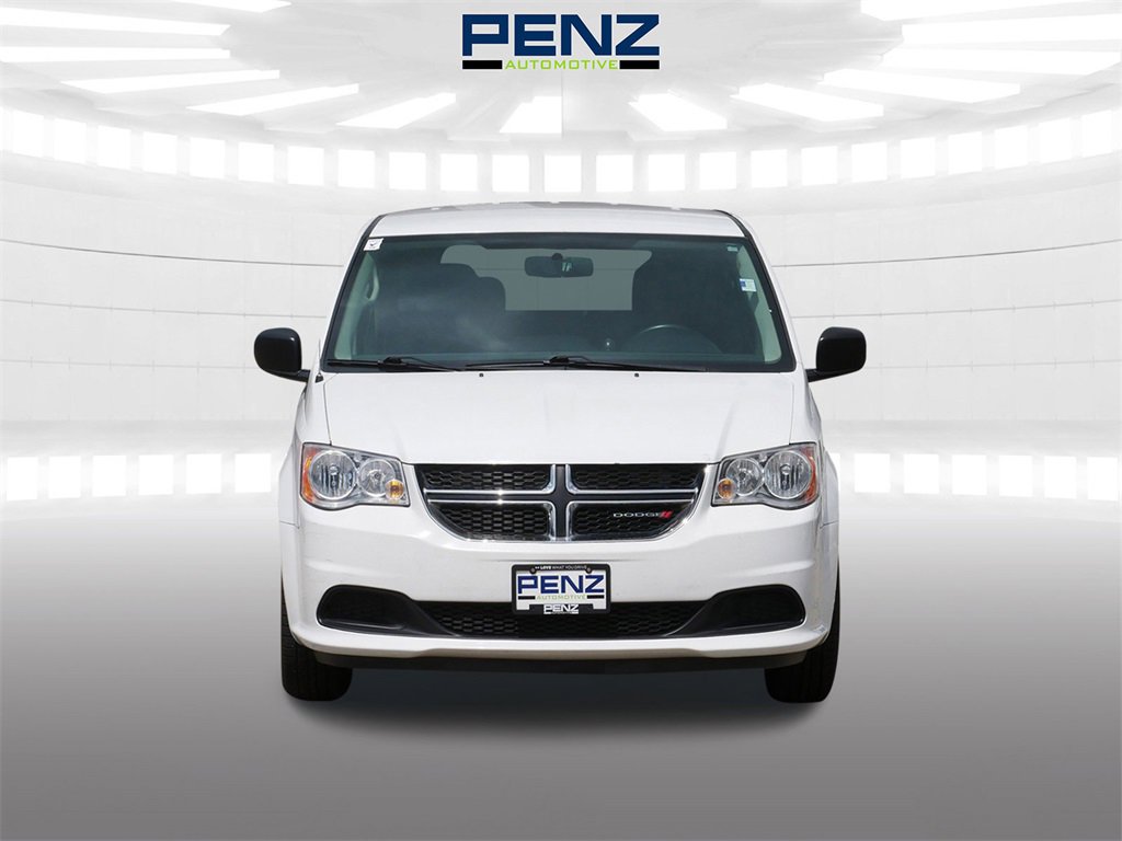 Used 2016 Dodge Grand Caravan SE with VIN 2C4RDGBG1GR370338 for sale in Rochester, Minnesota