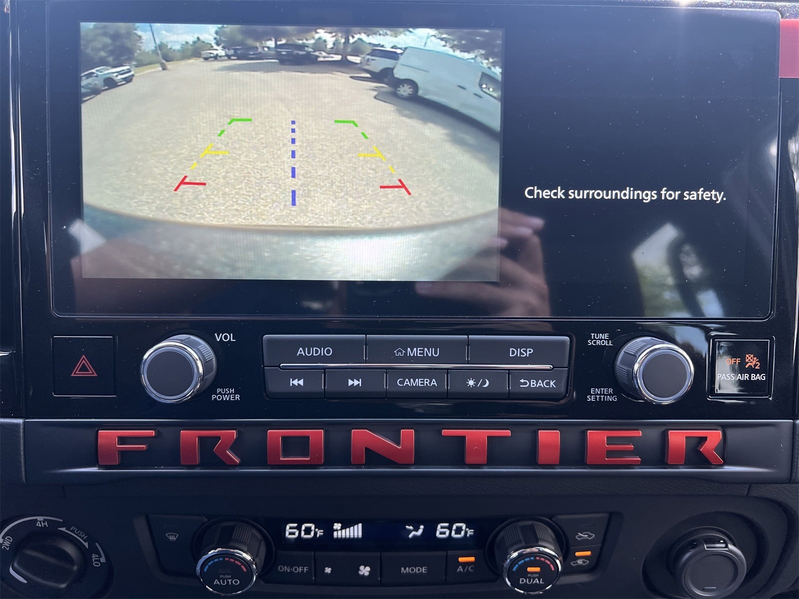 2025 Nissan Frontier PRO-4X photo 3