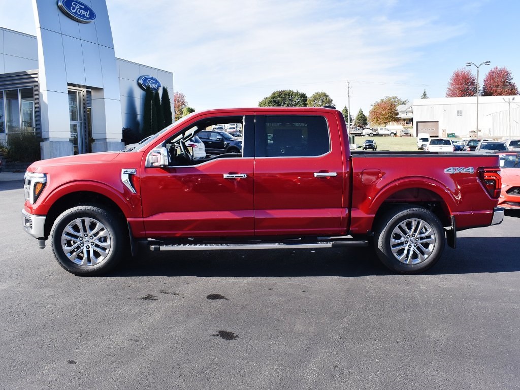 2025 Ford F-150 Lariat photo 2