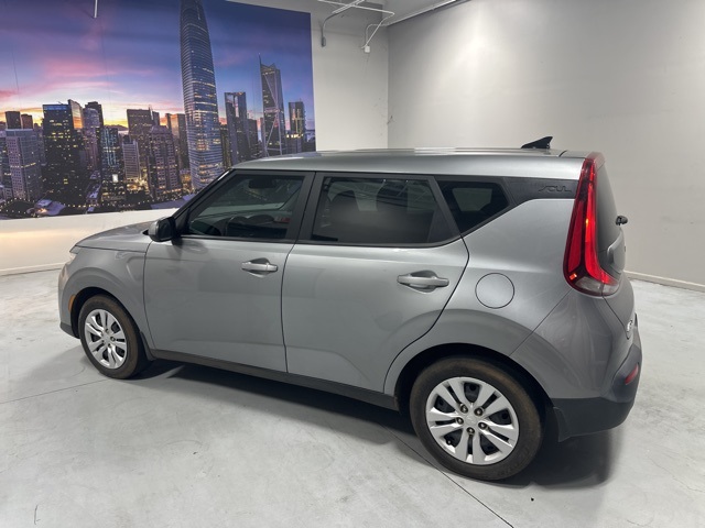 2022 Kia Soul LX photo 2