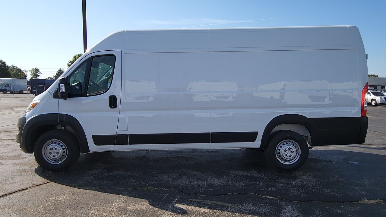 2026 Ram 3500 Tradesman photo 5
