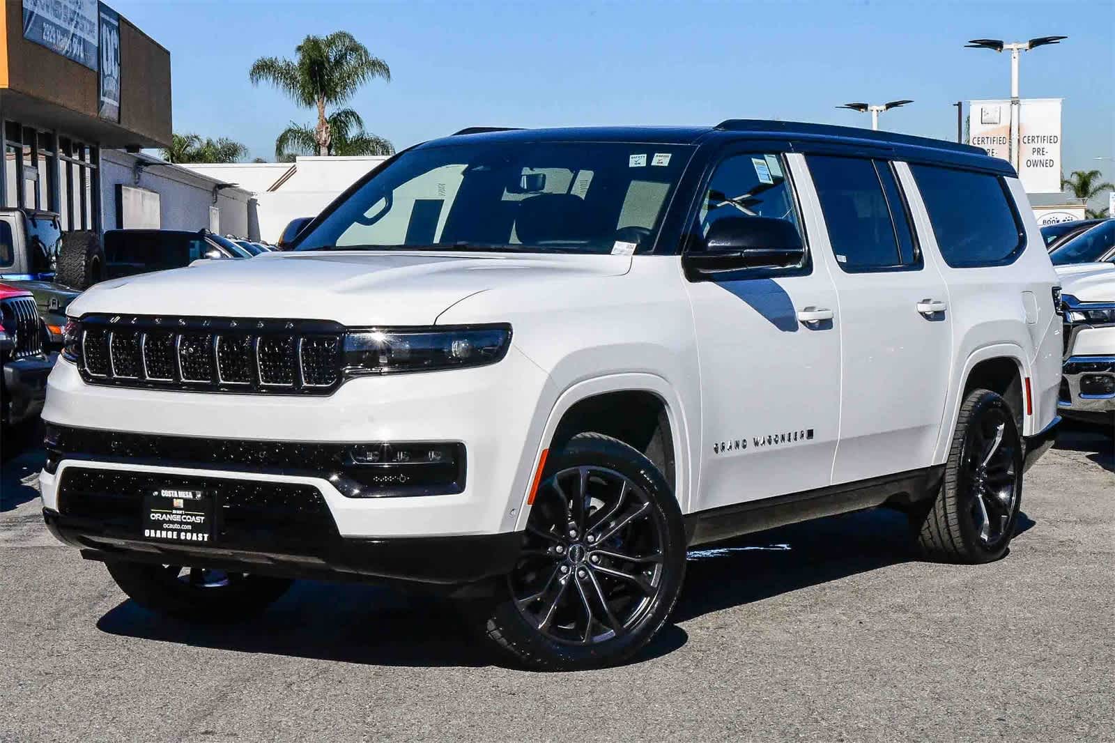 2024 Jeep Grand Wagoneer L Series II's photo