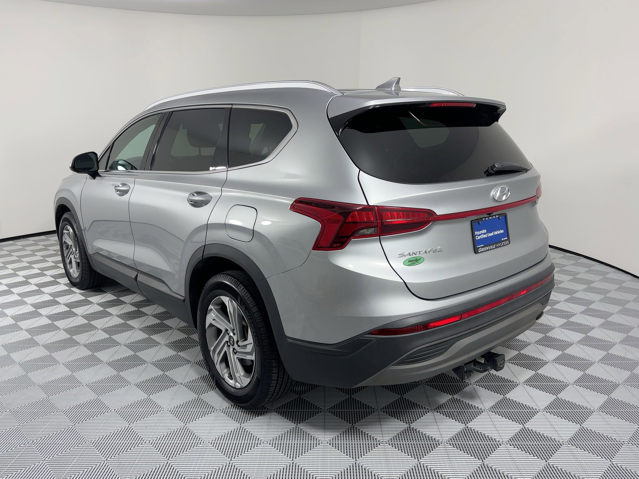 2023 Hyundai Santa Fe SEL photo 2
