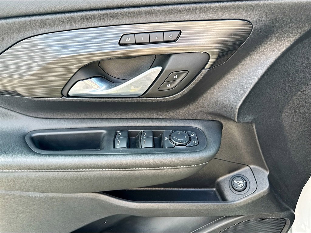 2024 Gmc Terrain SLT photo 18