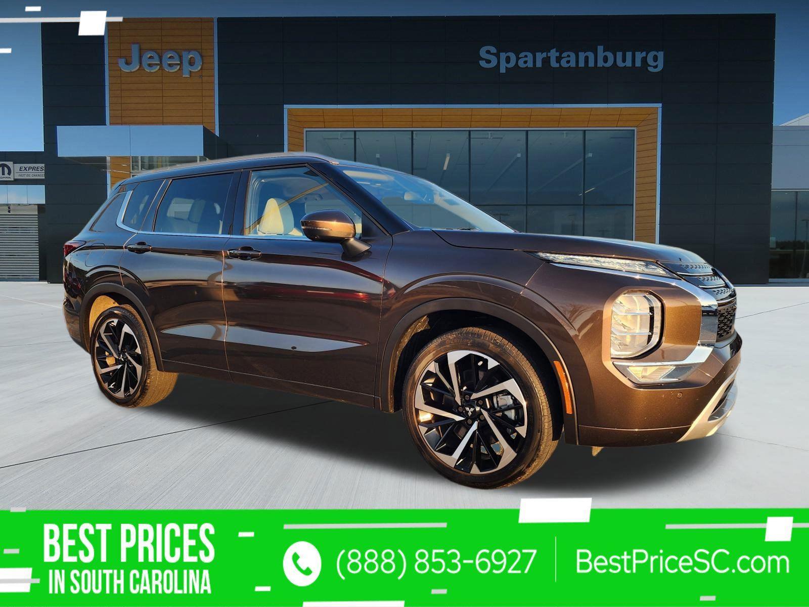 2023 Mitsubishi Outlander SEL's photo