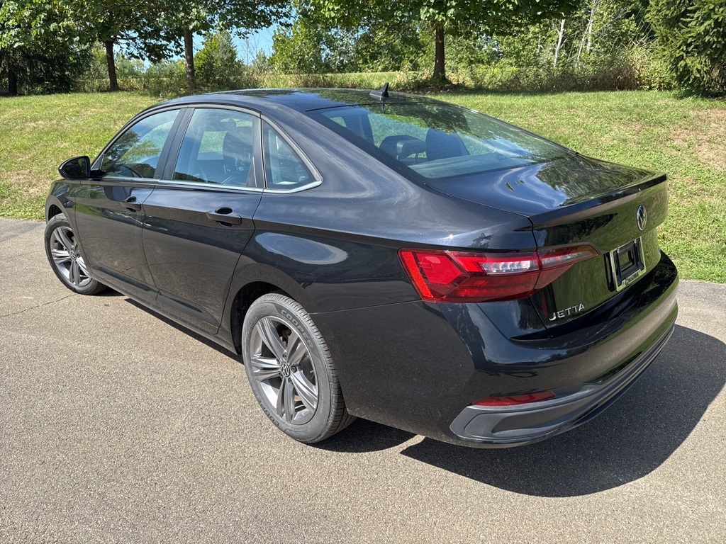 2022 Volkswagen Jetta 1.5T SE photo 8