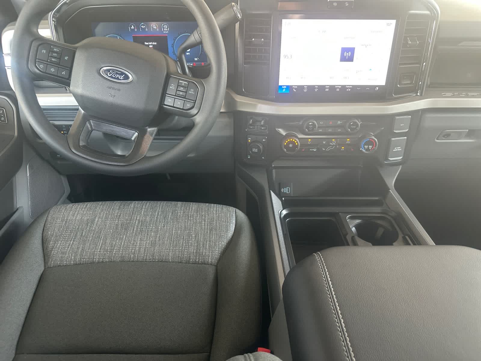 2026 Ford F-250 XLT photo 11