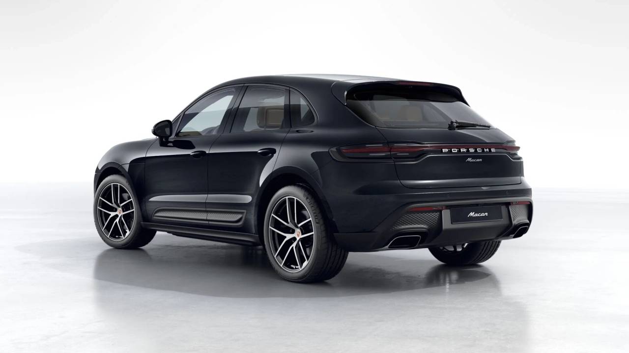 2026 Porsche Macan T photo 2