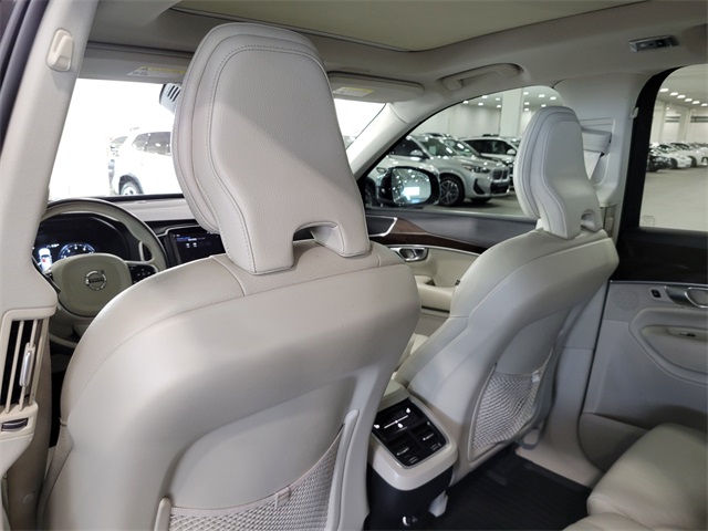 2019 Volvo XC90 T6 Momentum photo 24