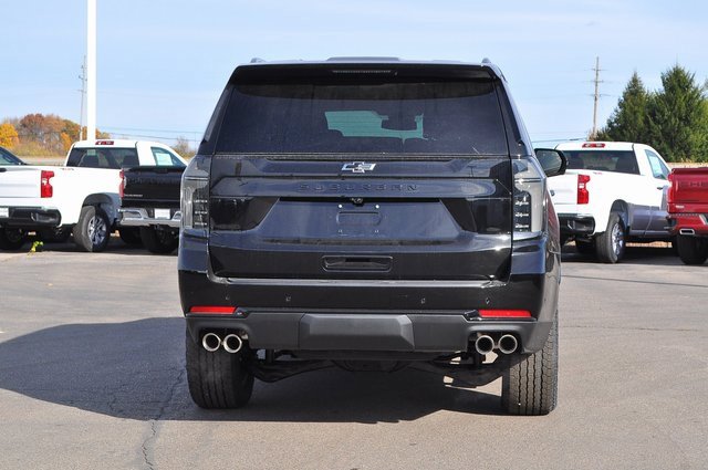 2026 Chevrolet Suburban Z71 photo 4
