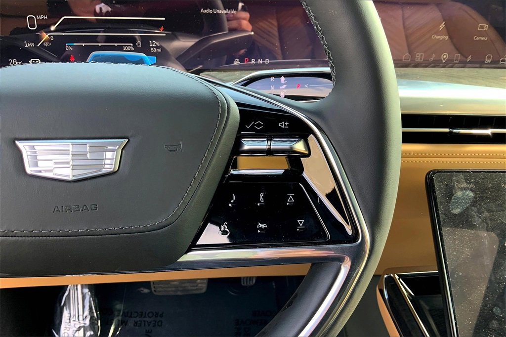 2025 Cadillac Escalade IQ Luxury photo 21