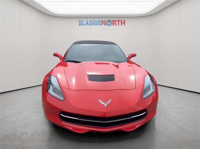 2017 Chevrolet Corvette Stingray 1LT photo 2