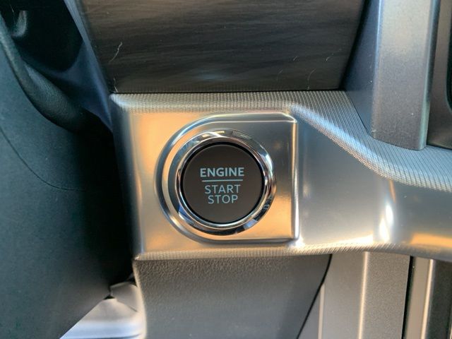2025 Ford F-150 Lariat photo 22