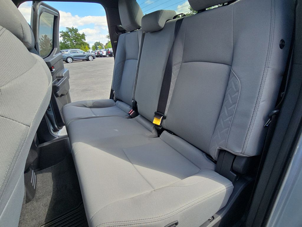 2025 Toyota Tacoma SR5 photo 13