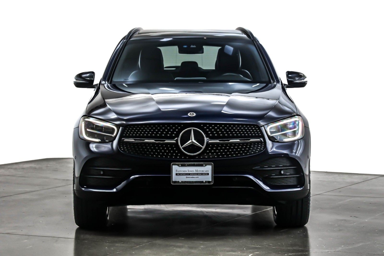 2022 Mercedes Benz GLC 300 photo 2