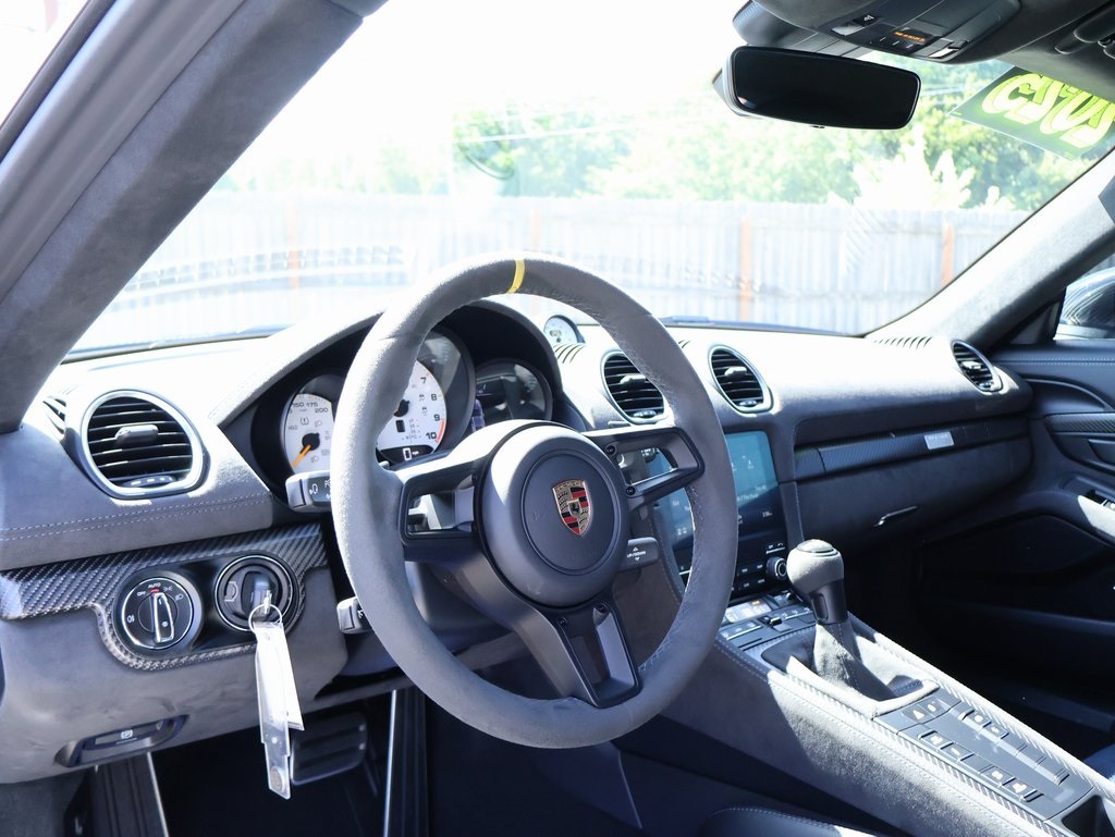 2025 Porsche Cayman GT4 RS photo 4