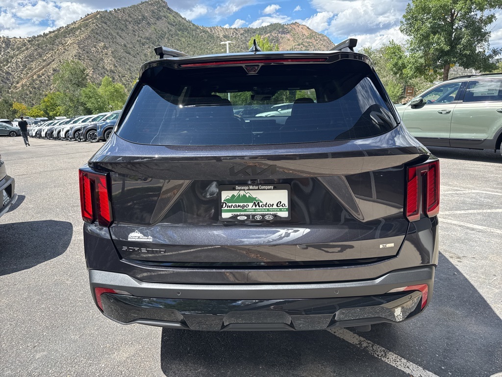 2026 Kia Sorento X-Line SX Prestige photo 6
