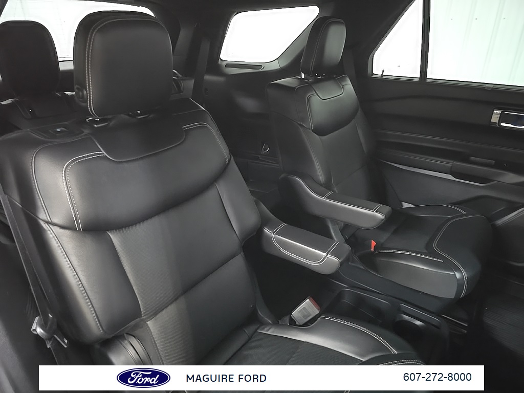 2020 Ford Explorer ST photo 16