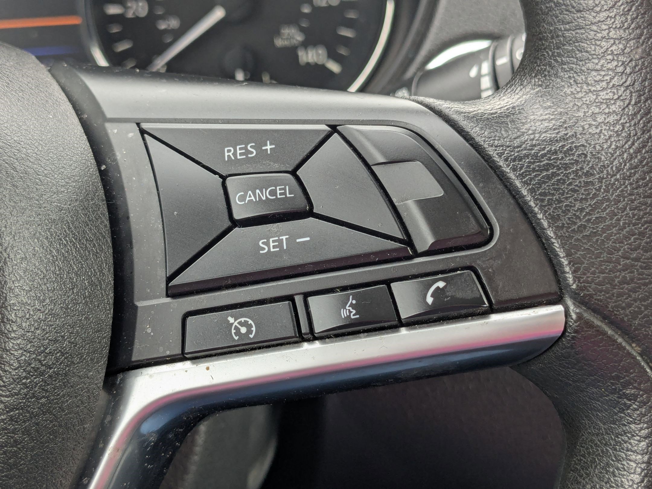 2019 Nissan Rogue Sport SV photo 17