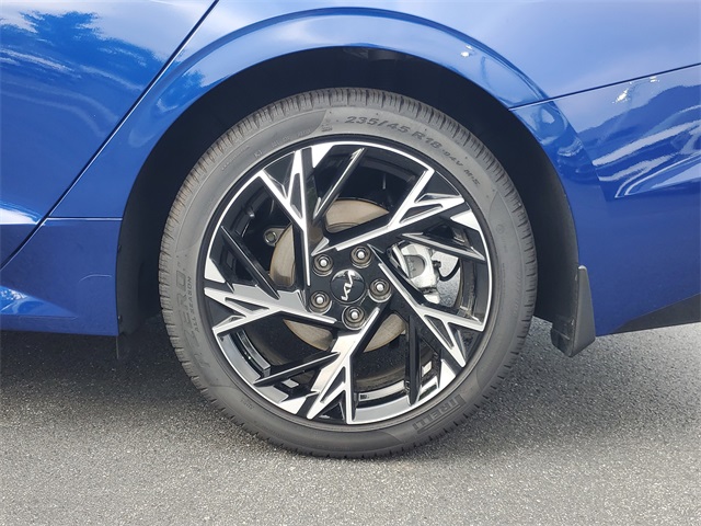2025 Kia K5 GT-Line photo 7