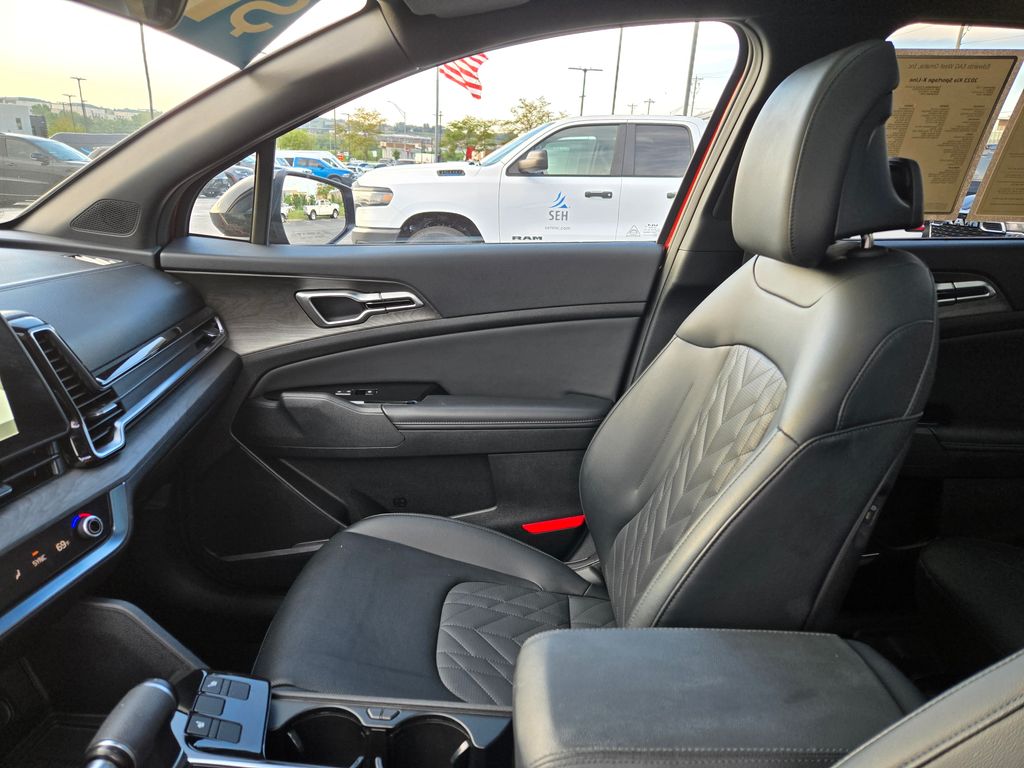 2023 Kia Sportage X-Line photo 21