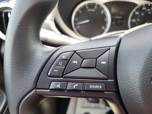 2025 Nissan Versa 1.6 S photo 18