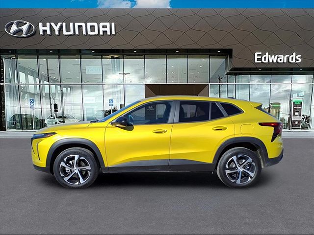 2024 Chevrolet Trax photo 2