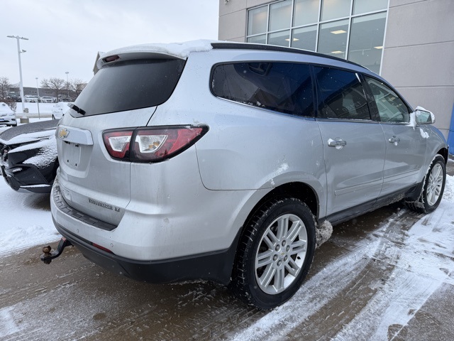 Used 2015 Chevrolet Traverse 1LT with VIN 1GNKRGKD5FJ366523 for sale in Bristol, WI