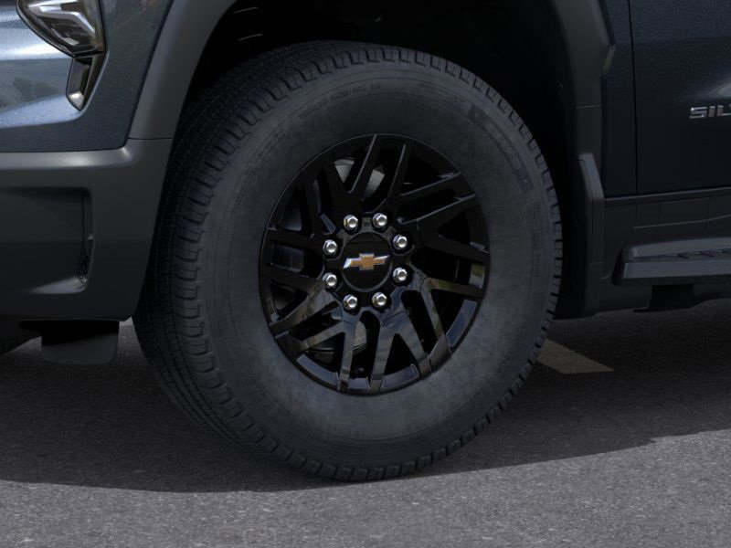 2026 Chevrolet Silverado EV LT photo 8