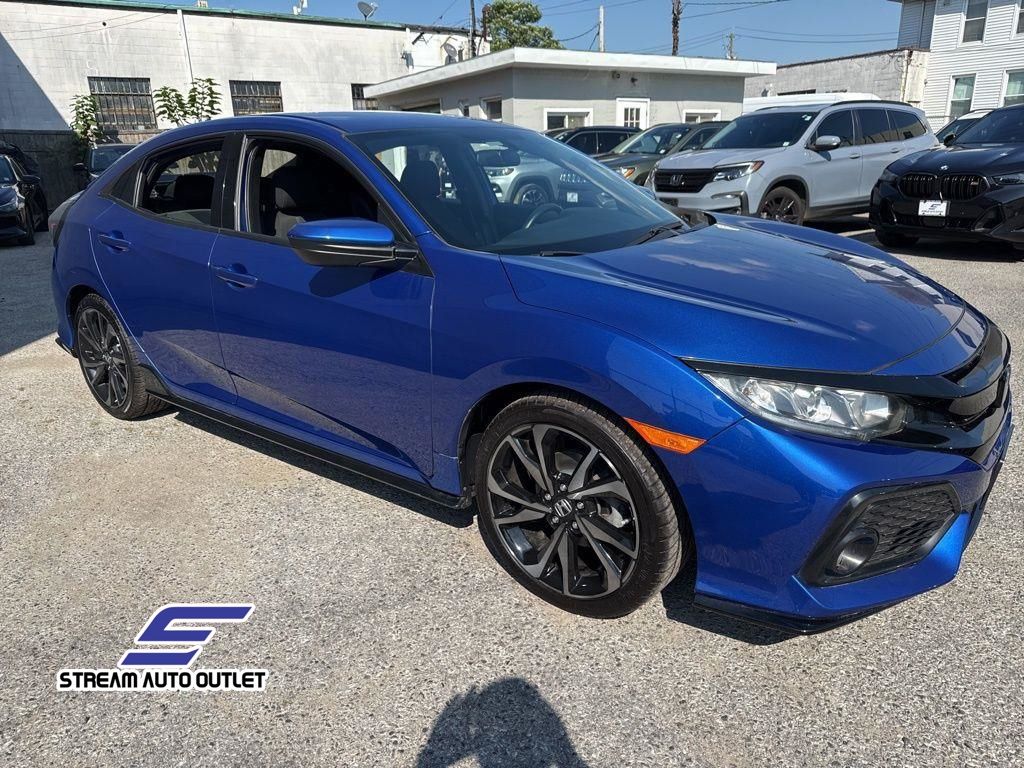 2018 Honda Civic Sport photo 10