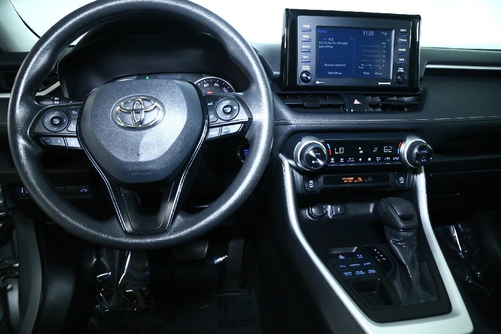 2021 Toyota RAV4 XLE photo 27