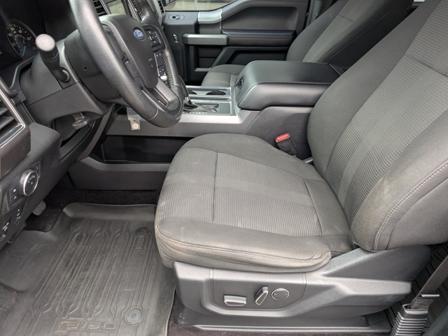 2017 Ford F-150 XLT photo 26