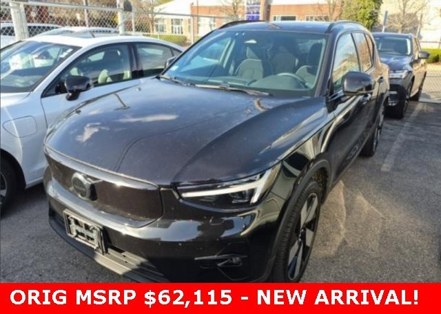 2023 Volvo XC40 Ultimate's photo