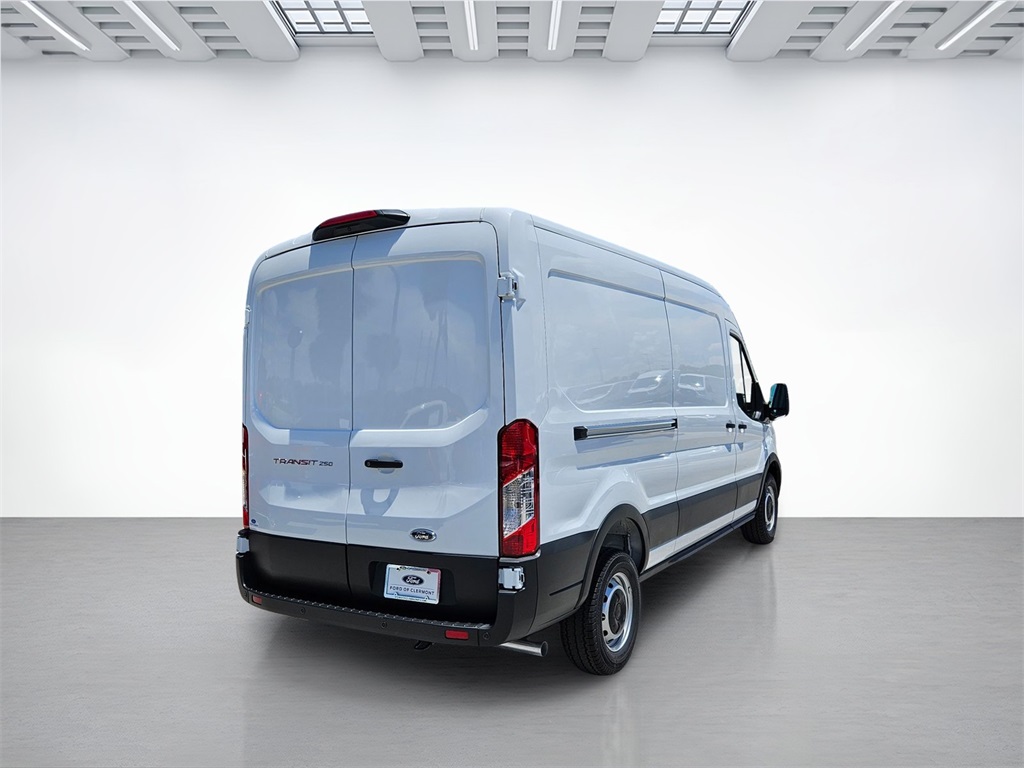 2025 Ford Transit Cargo Van photo 3