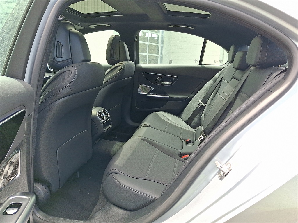 2025 Mercedes Benz C 300 4MATIC photo 7