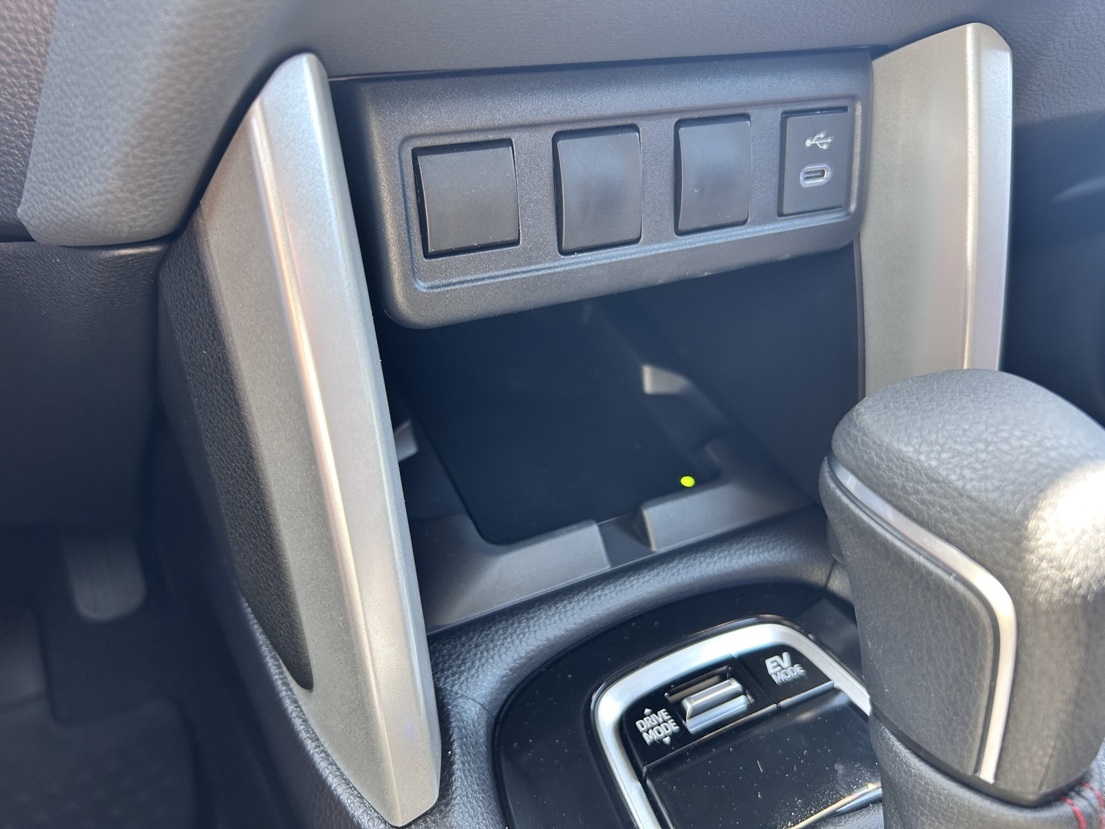 2025 Toyota Corolla Hybrid photo 35