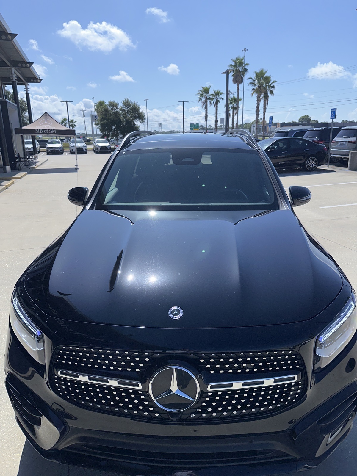 2025 Mercedes Benz GLB 250 photo 3