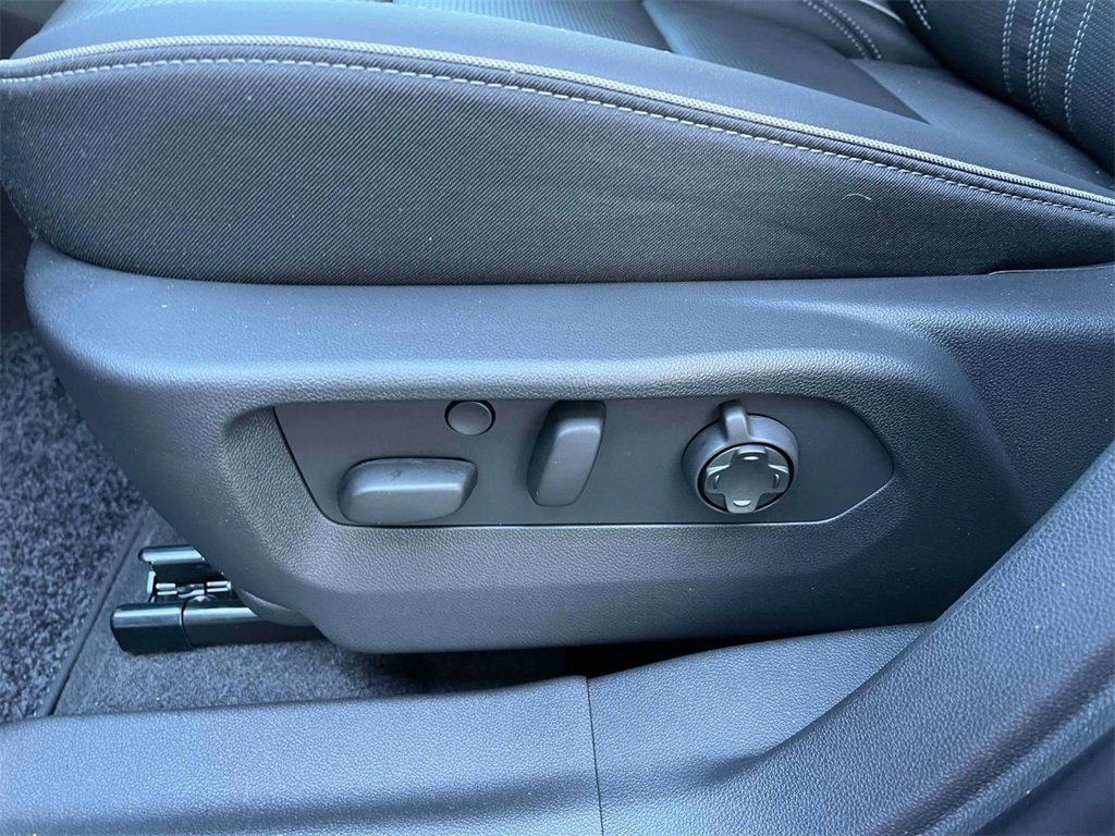2025 Buick Envision Avenir photo 21