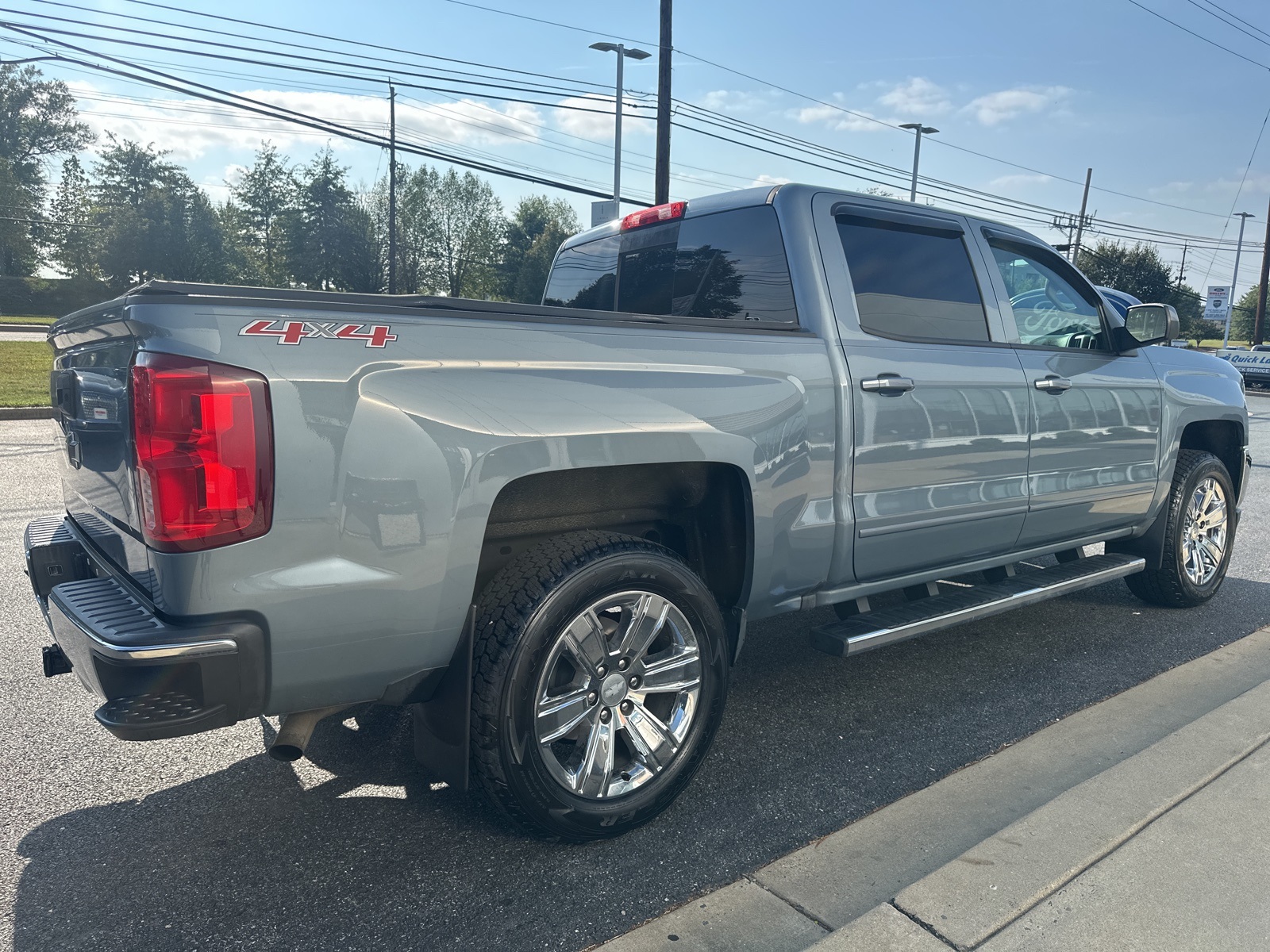 2016 Chevrolet Silverado 1500 LTZ photo 3